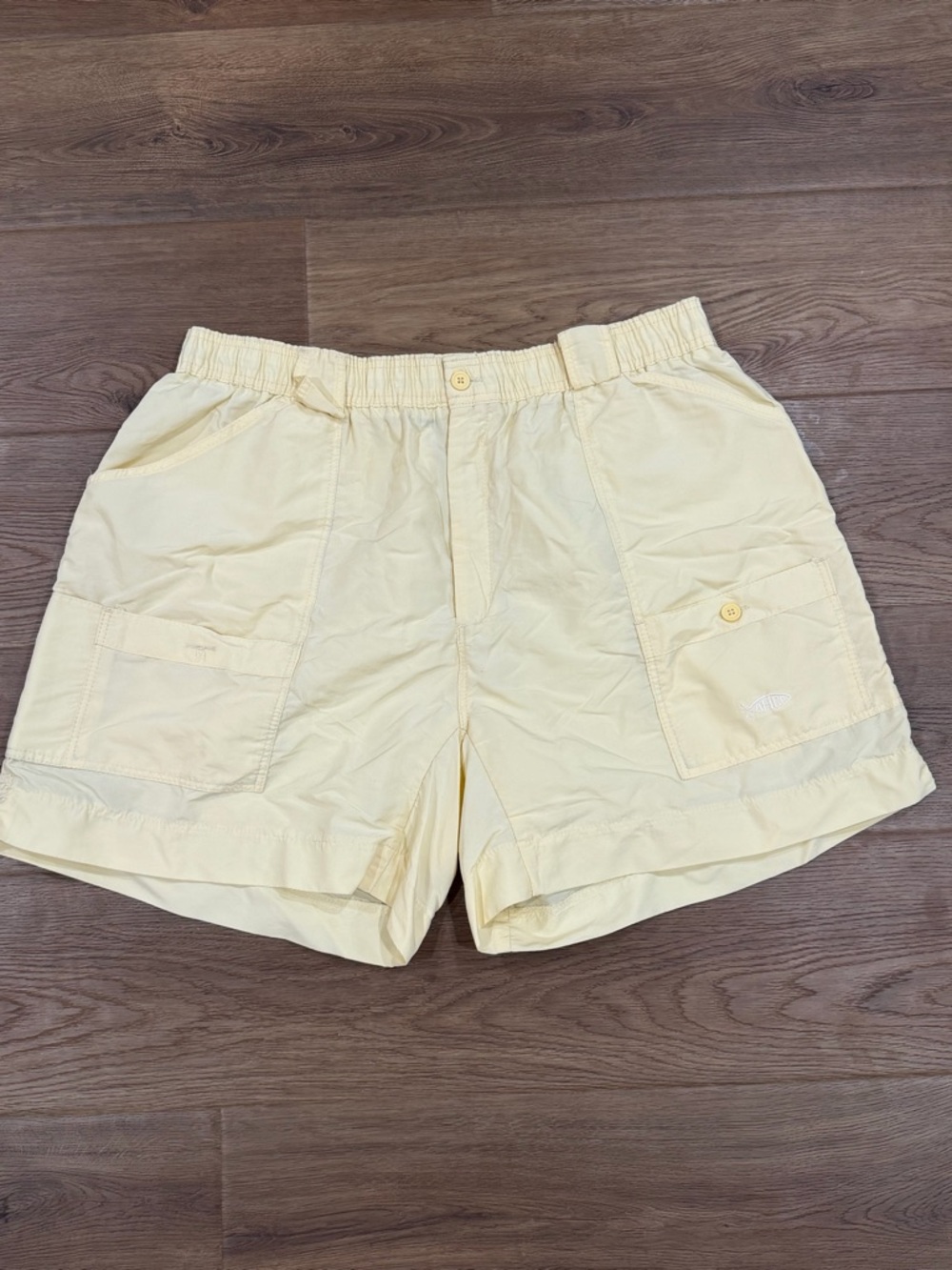 AFTCO Men's Light Yellow Cargo Shorts with Elastic Waist
